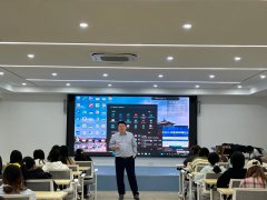 ѧԺ|ŷѾҵҵУ԰ У˲