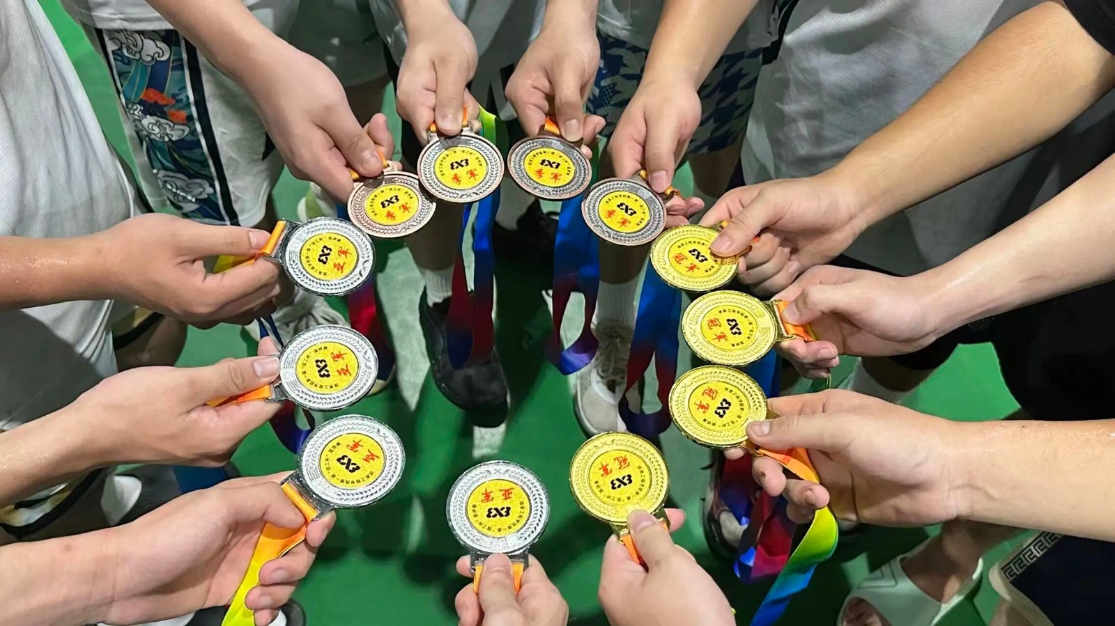 篮球13.jpg
